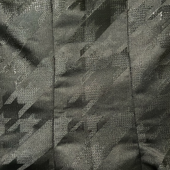 2b Rych - Black Houndstooth Vest with Zippers. - Picture 4 of 4